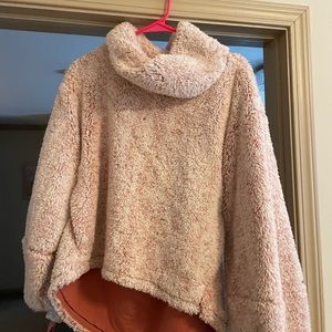 Lululemon Sherpa pullover